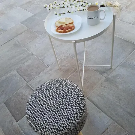 Evmelia Apartment *