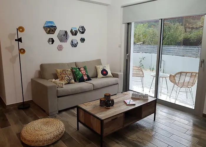 アパート Evmelia カコペトリア