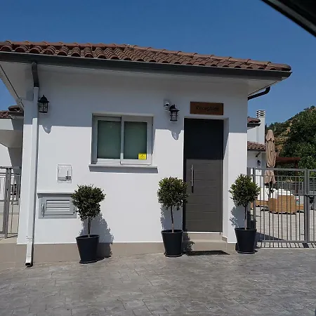 Evmelia Apartament *
