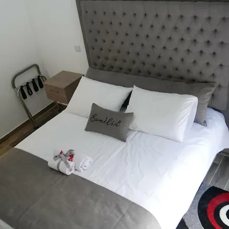 Evmelia Apartament *